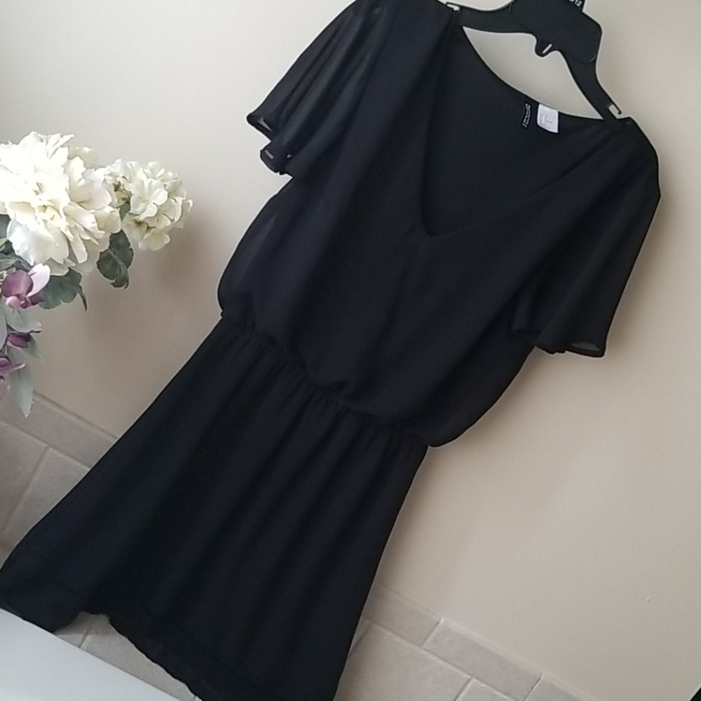 Size 6 Black dress